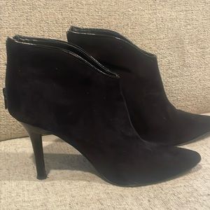 Pizazz Black size 9 Ladies Carlos Santana Heel!